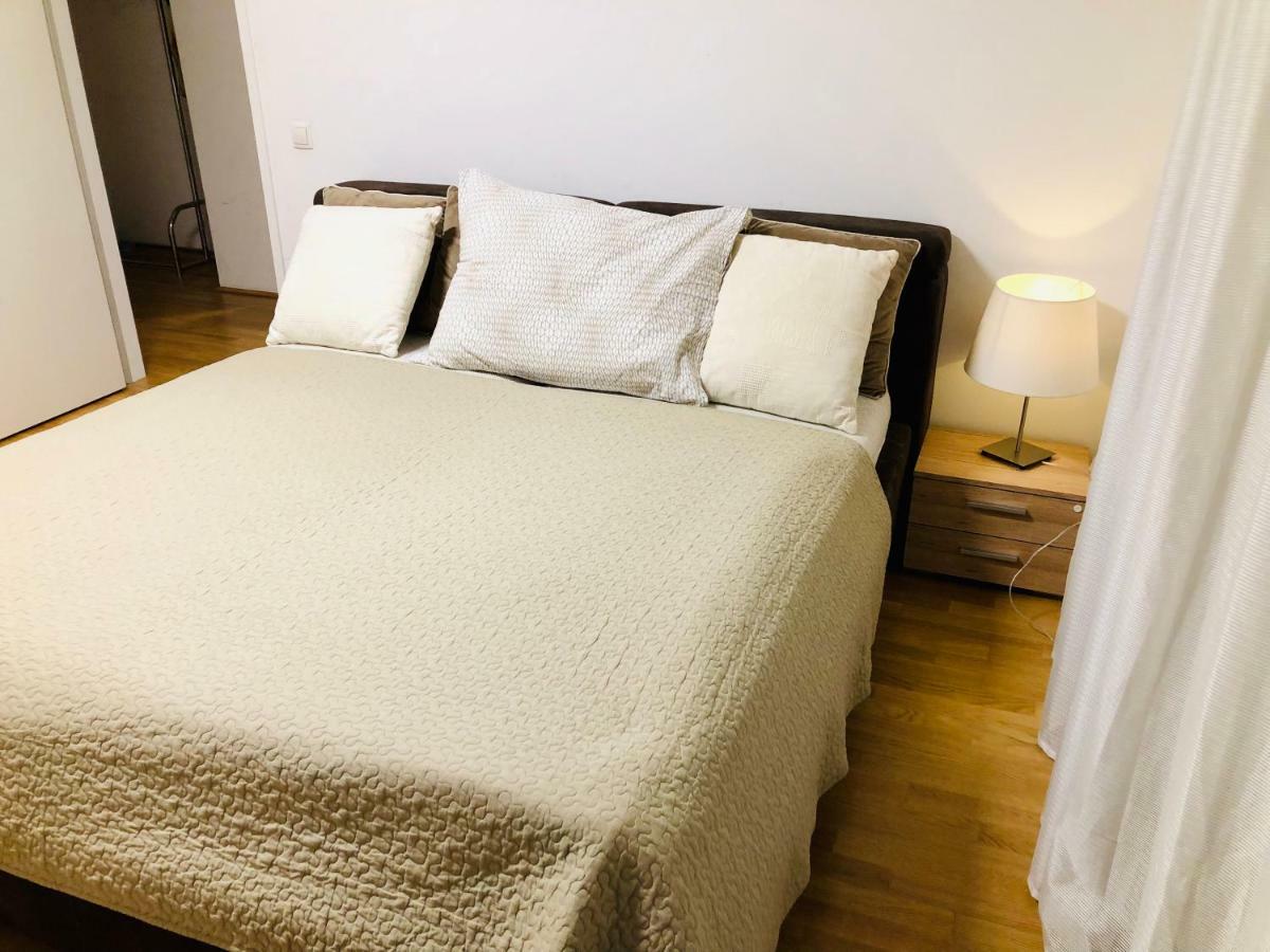 Amazing Austria Center Apartment Near Uno City Wien Eksteriør bilde