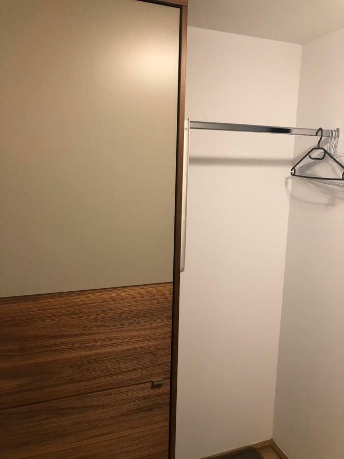 Amazing Austria Center Apartment Near Uno City Wien Eksteriør bilde